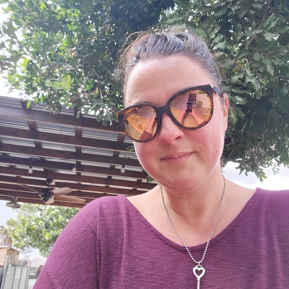 Meet your Posher, Dawn